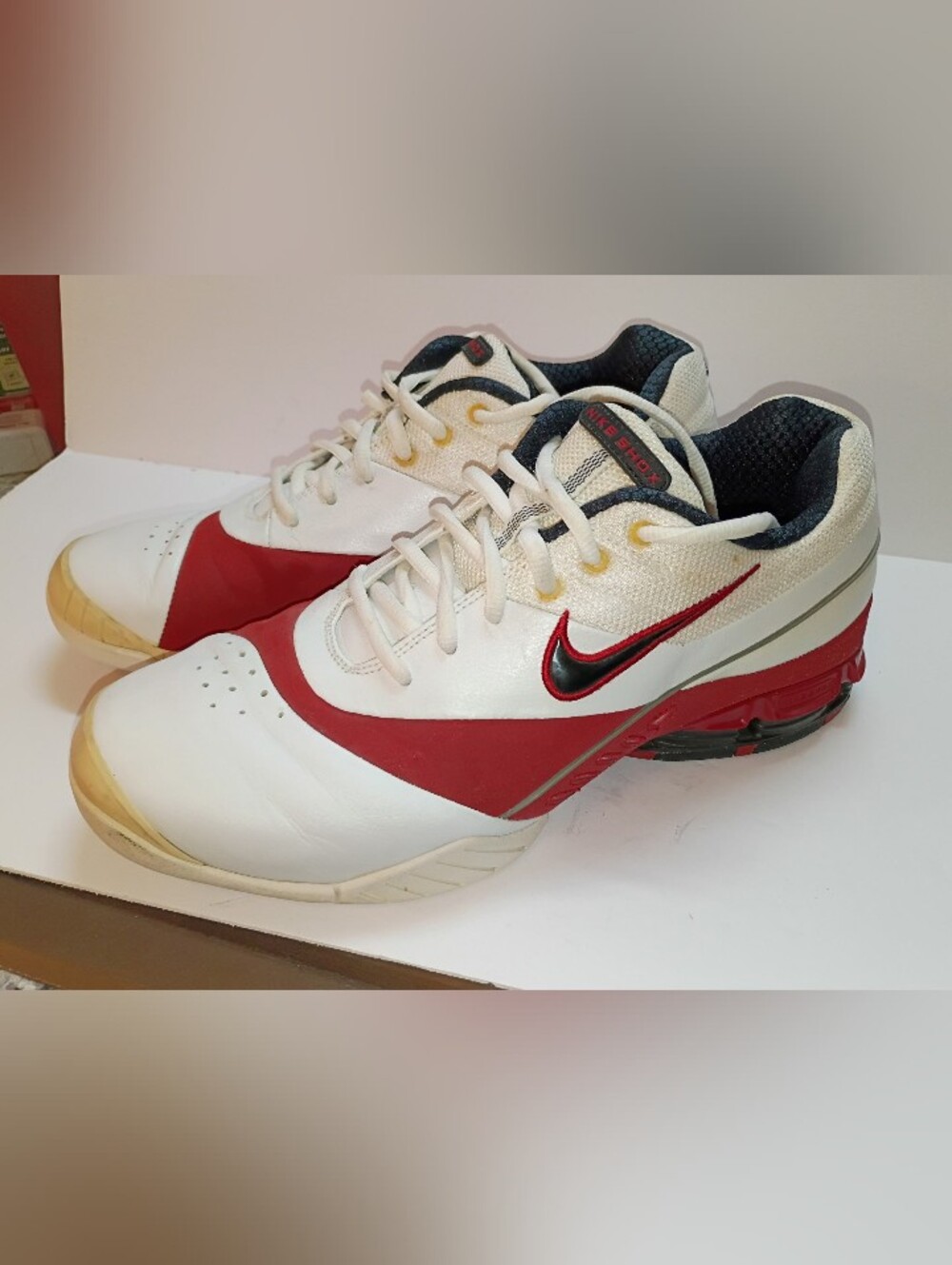 VTG Nike Shox Ace Athletic Shoes Men’s Size 10 White Varsity Red 310723-104